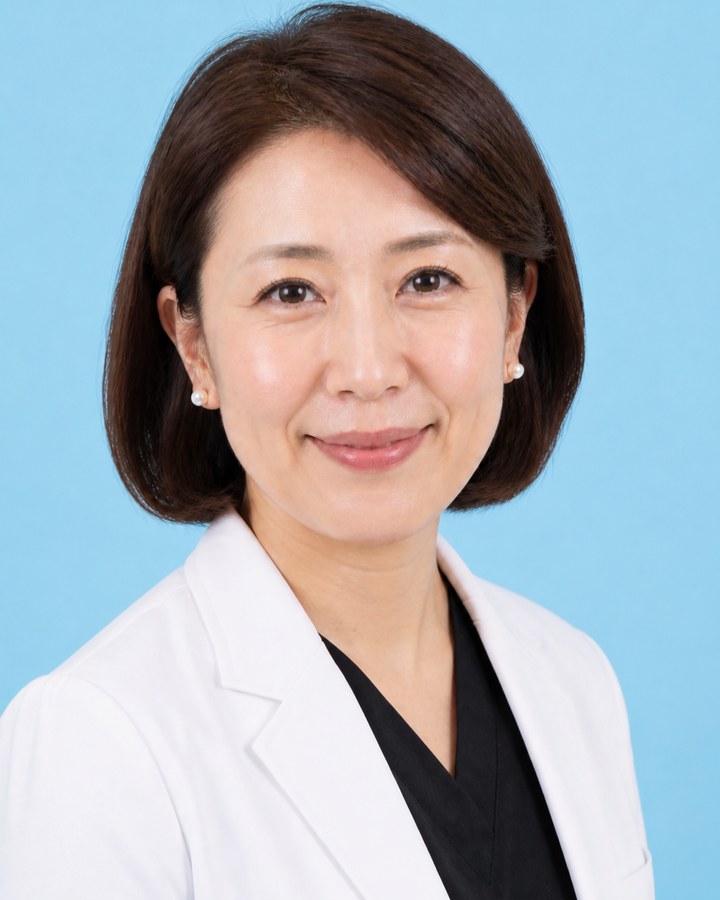 Smart Skin Clinic 的女醫師